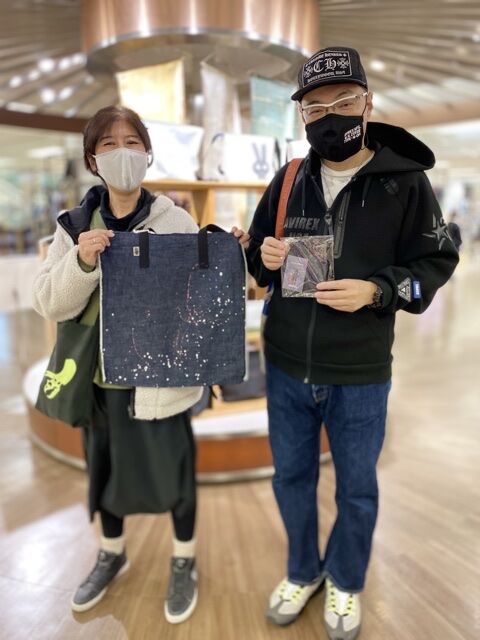 7A151D15-8CDA-454E-A0B3-9EA7878AA33A