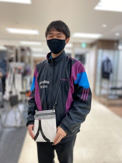 5736A430-6AEA-42D2-9437-83ECC37DB1D7