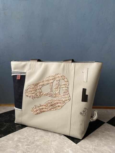 CEDE768C-D5EB-483A-8ECA-BB4DA93F052D