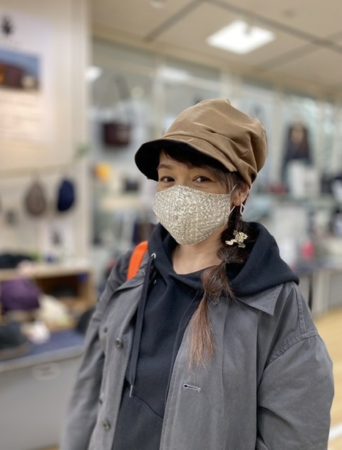 3E19F41B-6B7A-4404-80EB-05358AF093B0
