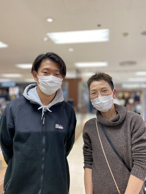 CF33D2C4-5851-4D11-85B3-107478818C4D
