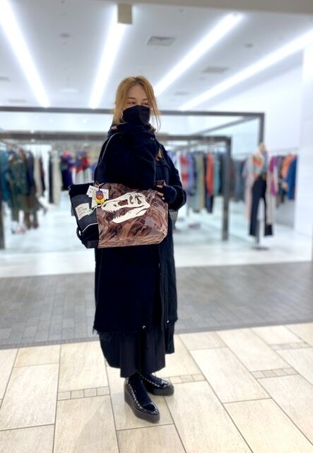 D1325E15-A5C9-4098-B2B7-22792E553CA9