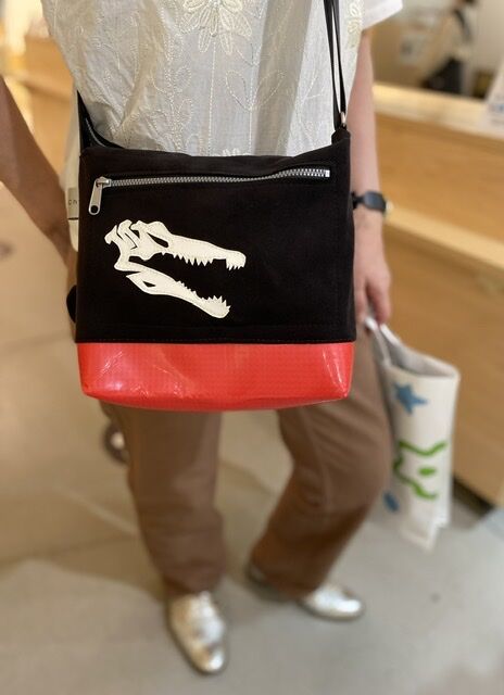 A2D593C0-D994-47CD-92E8-A4EF5DDFBA96