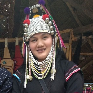akha01