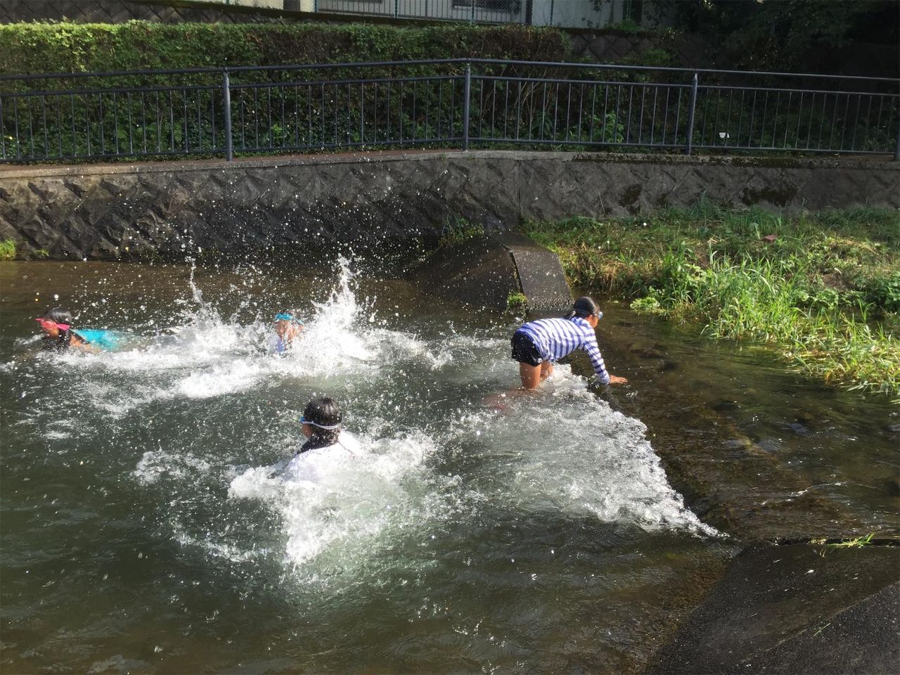 山の日だけど川遊び 家族でゆるゆるアウトドア