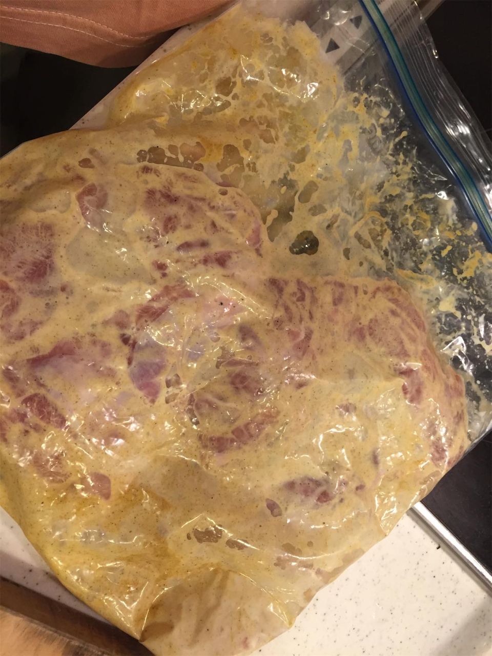 ダッチオーブンでタンドリーチキン 家族でゆるゆるアウトドア