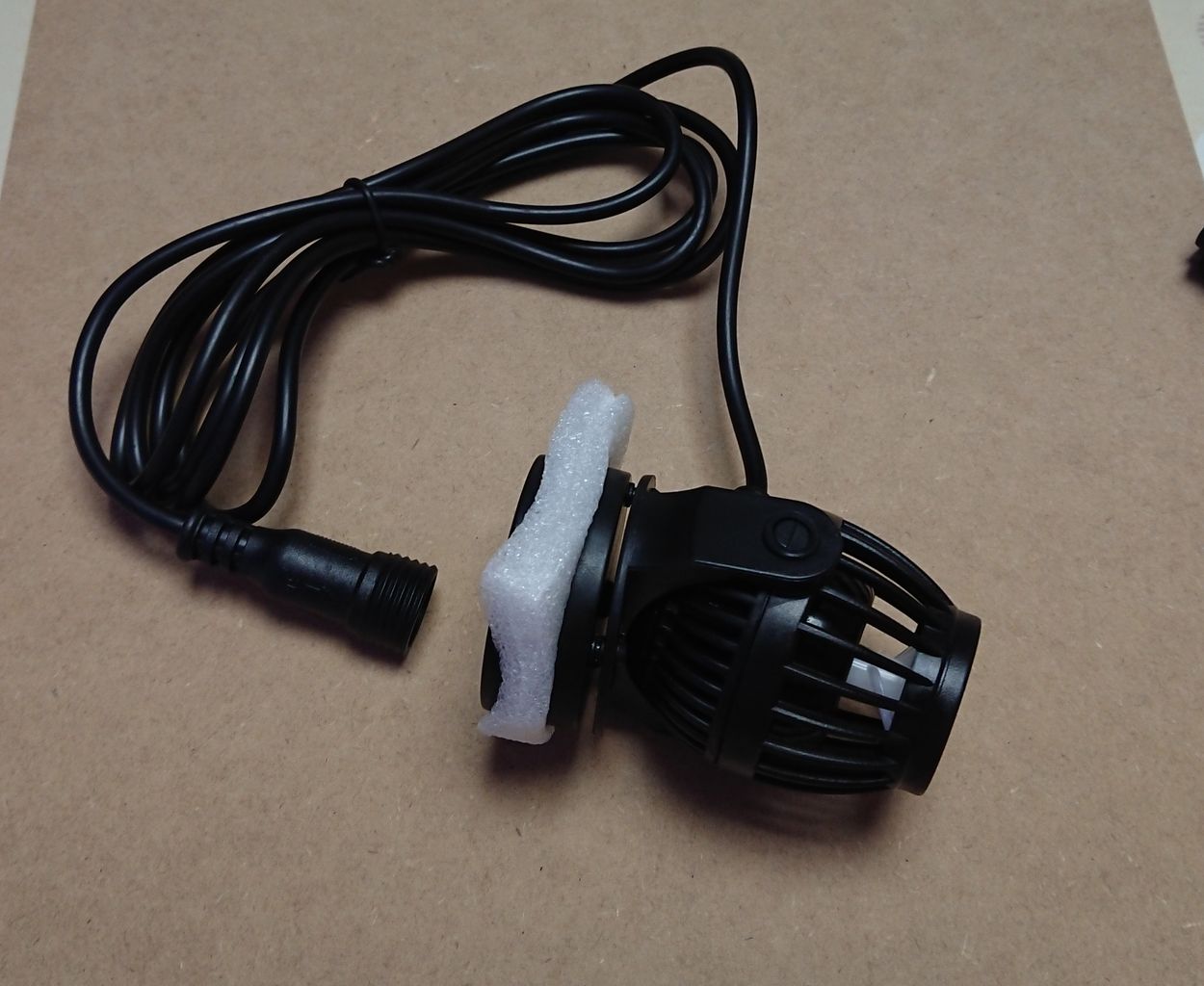 ベスタウェーブ VW04A 開封レビュー : 我が家の小さな水族館