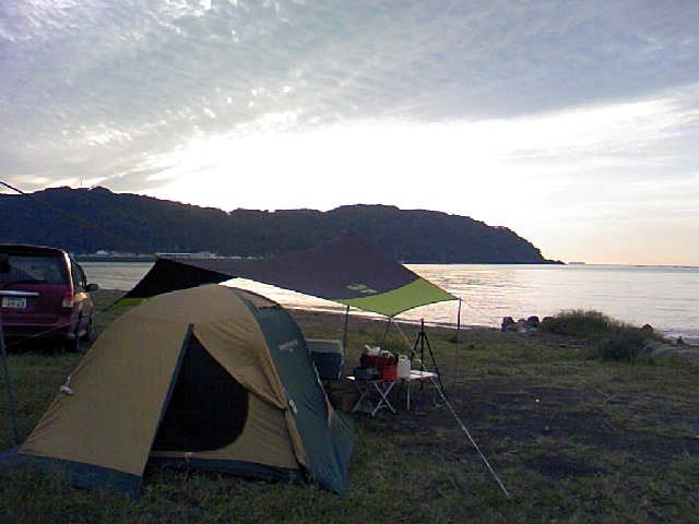多々良北浜海岸キャンプ場 ソロンリー Bumpy Camp Log