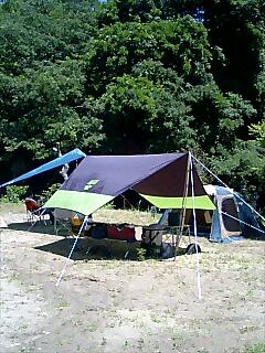 ヘキサライトタープ Bumpy Camp Log