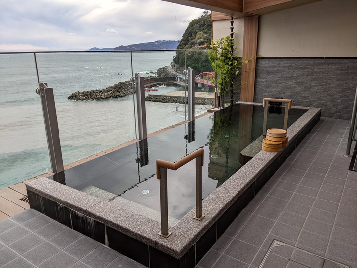 52sagamiya060102274
