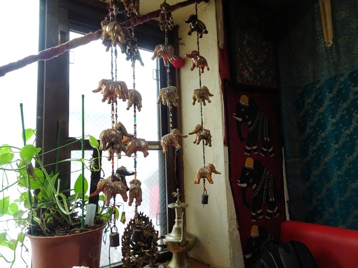 36khana06364