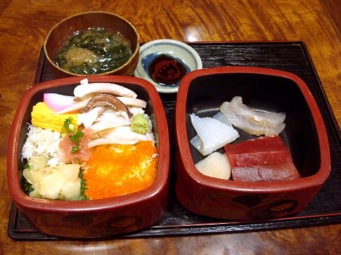 さかなの目玉＠中野-海鮮丼