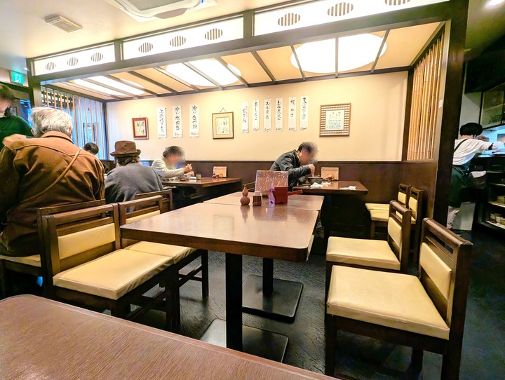 05komatsuan041546427