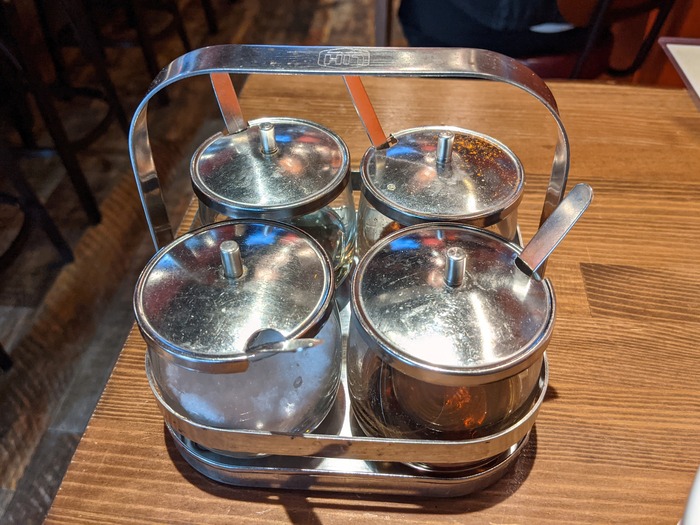 14tscafe040950515