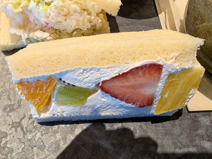 64kajitsuya035821132