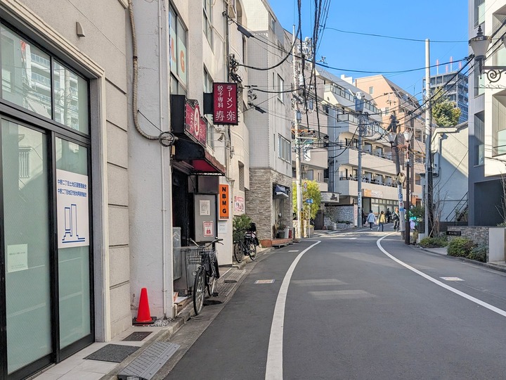 01jyuraku042718622