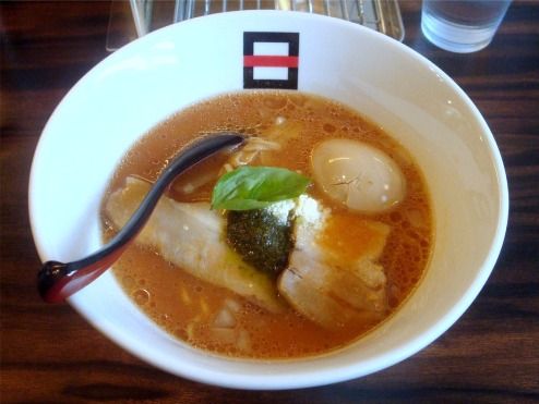 麺処hachi＠西新宿