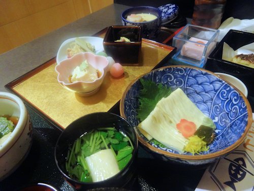 京料理 萬重 ポルタ店@京都