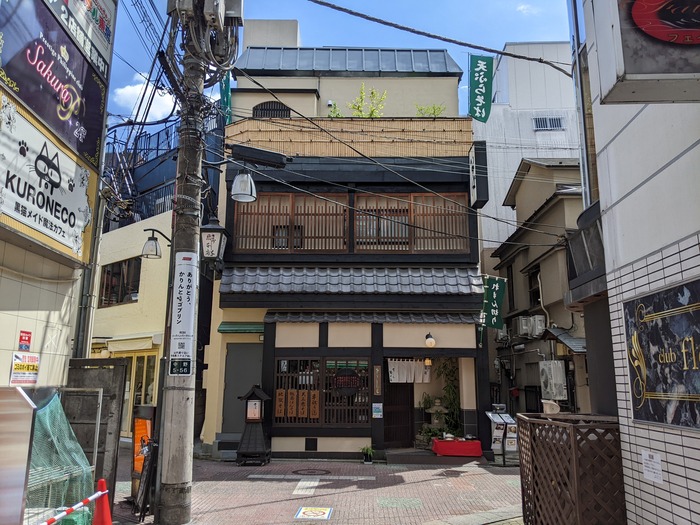 01sarakita035840866