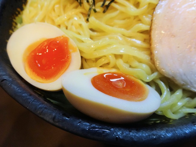 60mensai08230