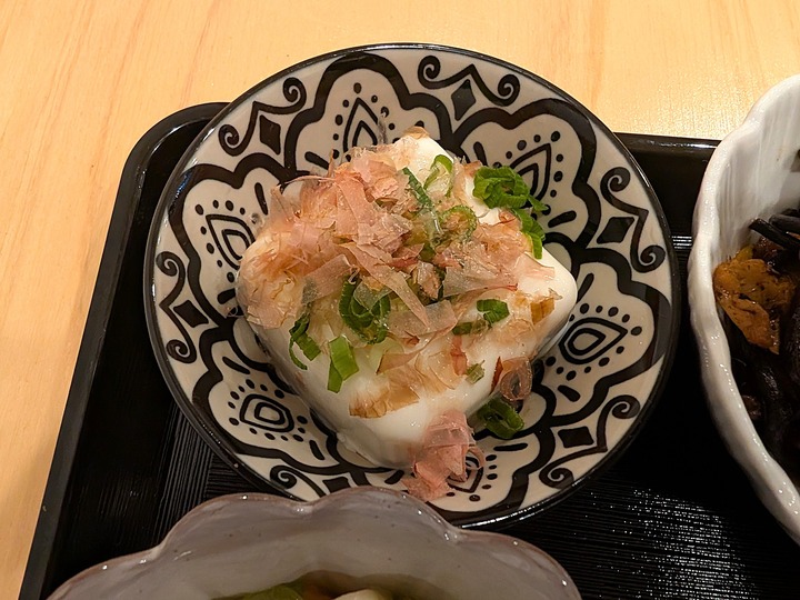12komichi042900574