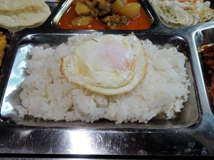 41khana06373
