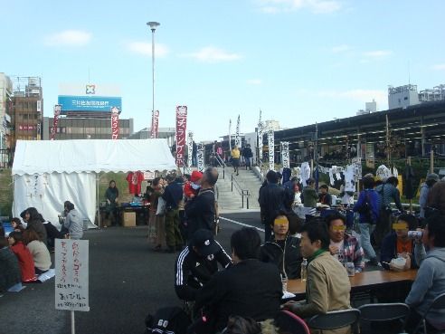 中野駅北口広場