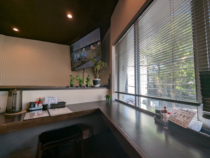 54tsubaki043347895