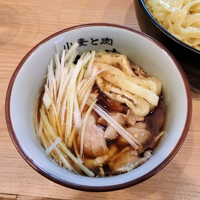56momono02437