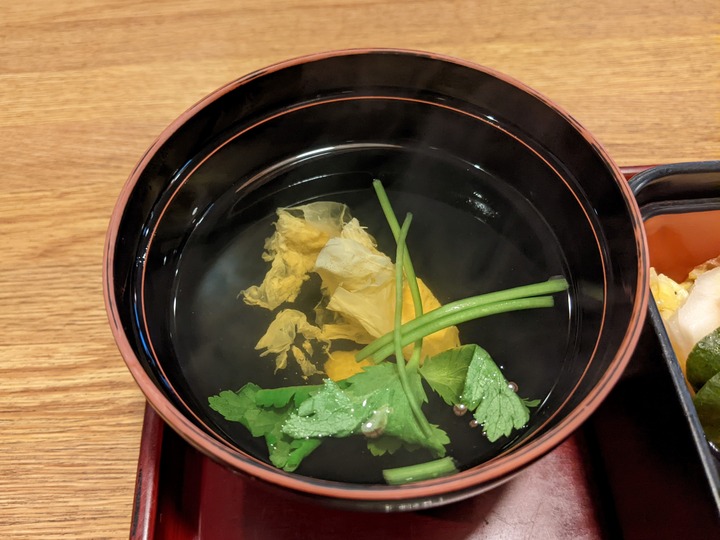 07asahian042806416