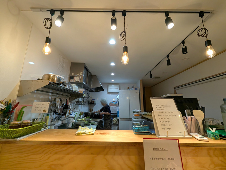 04komichi040752383