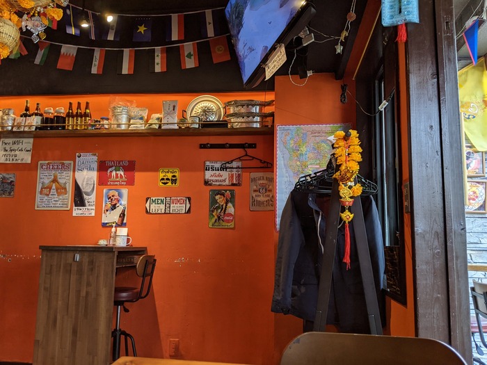 06tscafe040803285