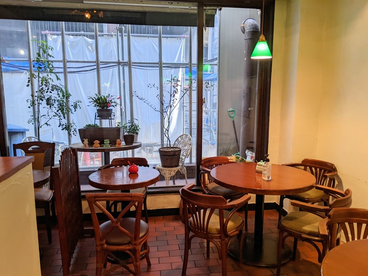 84road045924318
