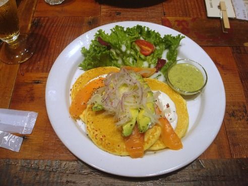 j.s.pancake cafe＠中野-アボカドサーモン