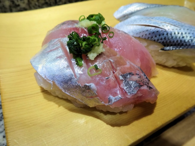 09aji04382