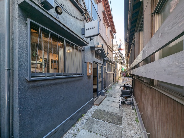 52momozono041523128