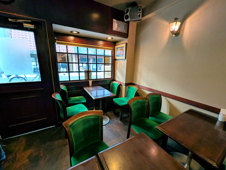 03fujicafe042100440
