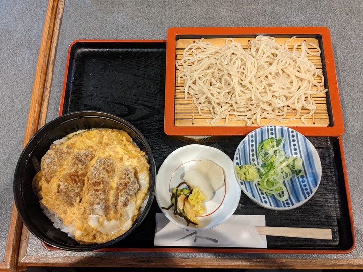 57naritaya043727488