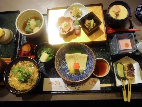 京料理 萬重 ポルタ店@京都