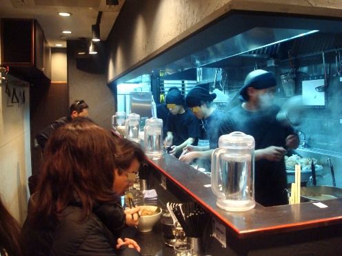店内-進化