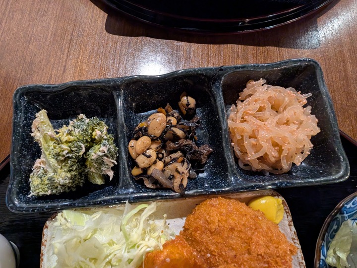 63momozono043318453
