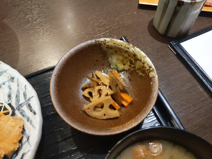 89yamanekotei041801358