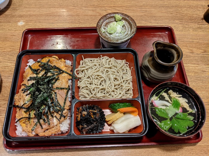 13asahian095703577