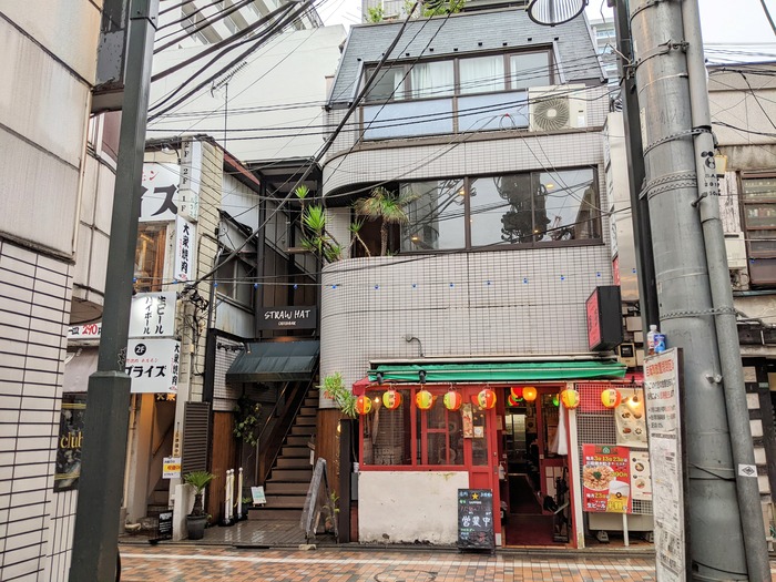 01strawhat041131930