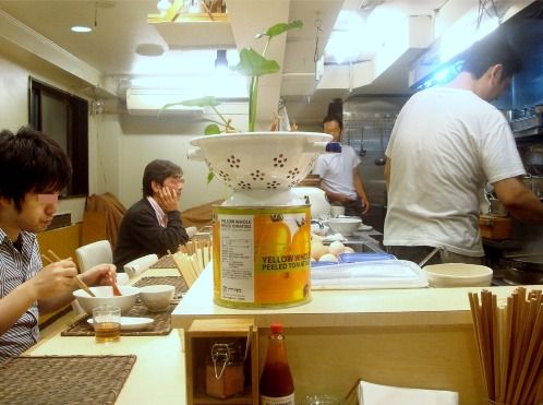 食堂七彩-都立家政-店内
