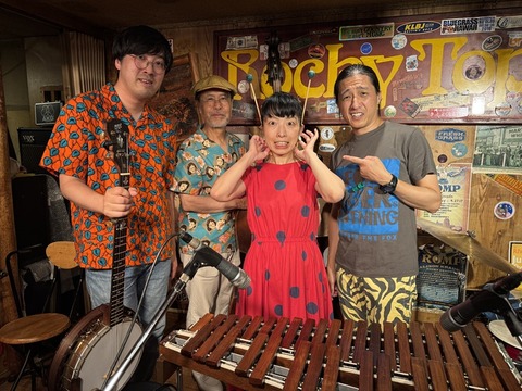 きつねのトンプソン 0809_2