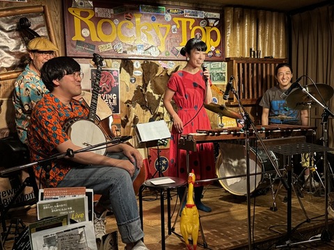 きつねのトンプソン 0809_3