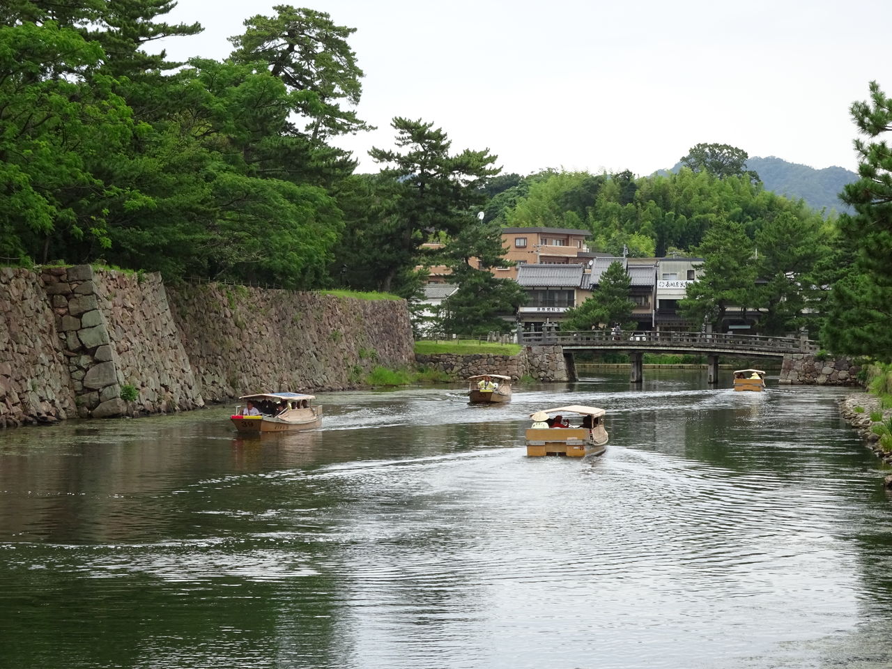 松江城 堀川遊覧船巡りの旅 だらっと行こう あの山こえて