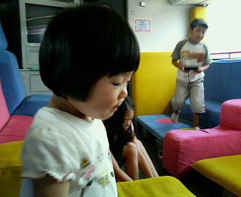 スーパービュー踊り子号の子供室 子連れ狼が斬る 人事担当ワーキングマザーの日記