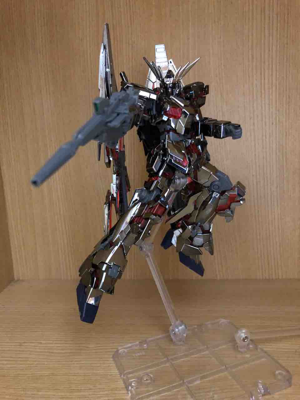 MG ユニコーンガンダム3号機　フェネクス　シルバーメッキ仕様　発光ユニット付き MG ユニコーンガンダム3号機 フェネクス シルバーメッキ仕様